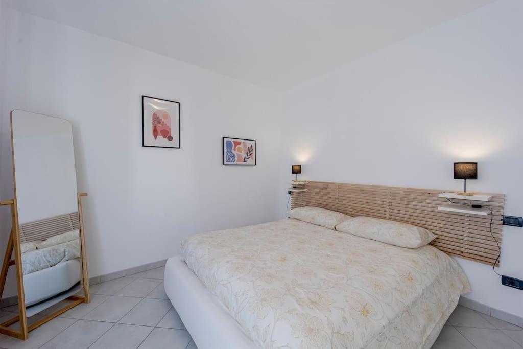Appartement Fronte Mare-Piscina- Pista Ciclabile à Imperia Extérieur photo